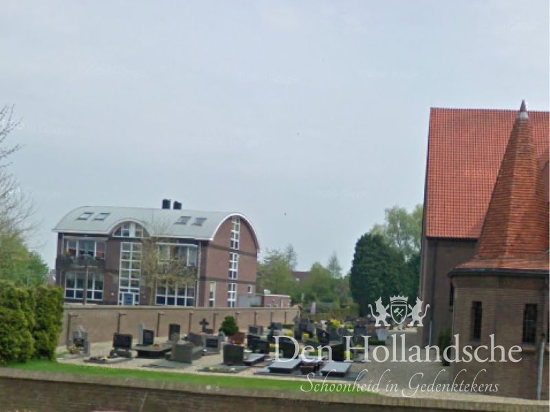 Rooms Katholieke Begraafplaats Leuth Kerkplein - Leuth