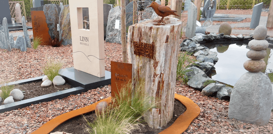 versteend hout grafmonumenten inspiratietuin voorbeelden