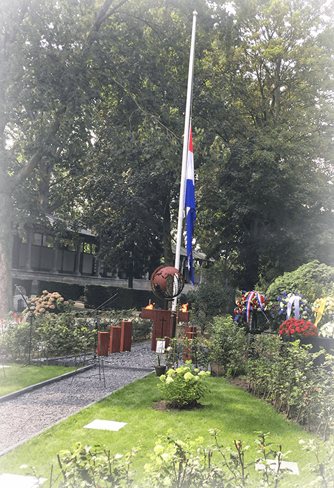 Oorlogsmonument begraafplaat St. Laurentius Rotterdam