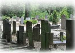 informatie over grafstenen orienteren op de begraafplaats