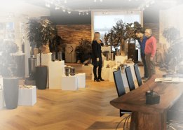 contact den hollandsche showroom grafaccessoires en urnen