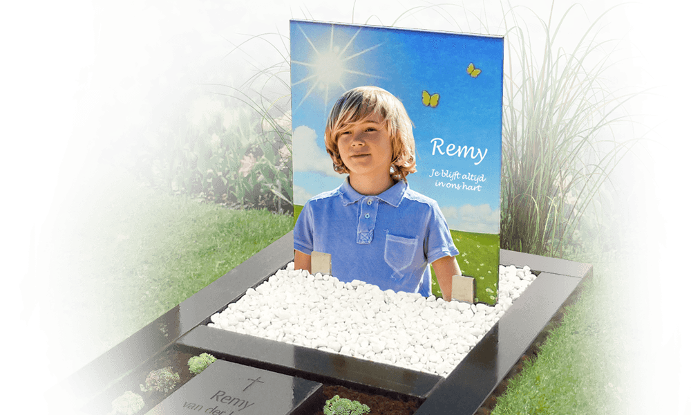 kindermonument glas foto op glasplaat