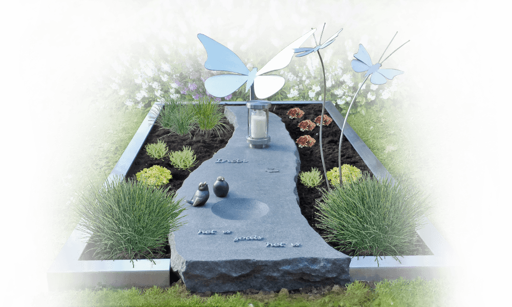 kindermonument rvs vlinder en belettering