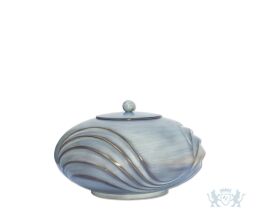 Bronzen urn met grijze patina
