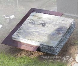 Grafsteen voor urnengraf