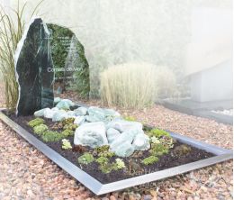 Natuurlijke gedenksteen met glas