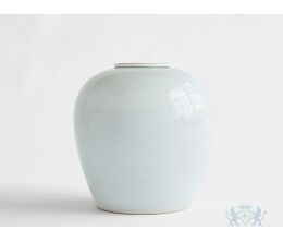 VERNO – handgemaakte urn in wit keramiek