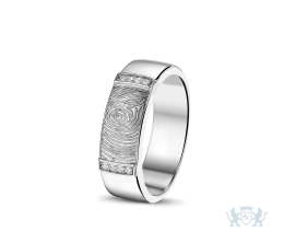 Wit gouden ring met vingerafdruk en diamanten