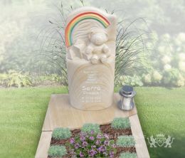 Zandkleurige kindergrafsteen met regenboog