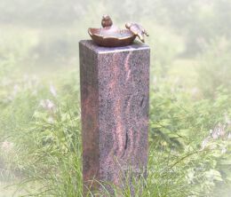 Zuil met brons ornament