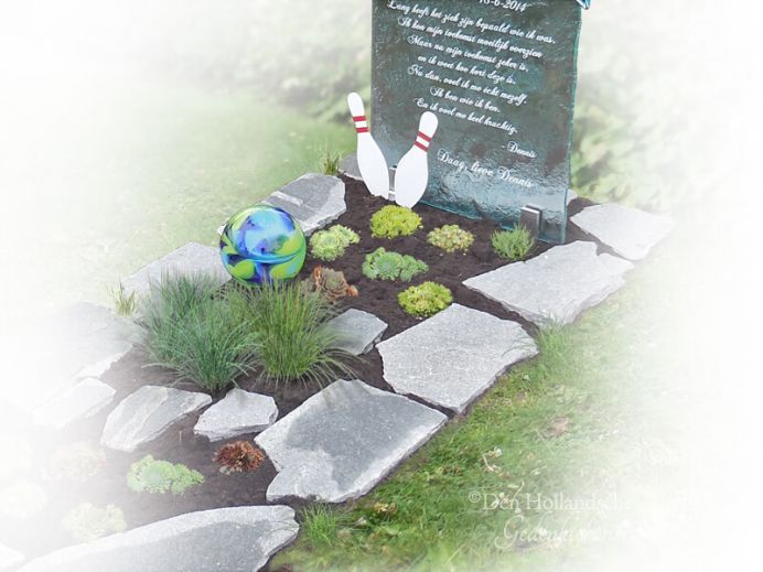 bijzonder-grafmonument-pin-bowlingbal.jpg foto 1