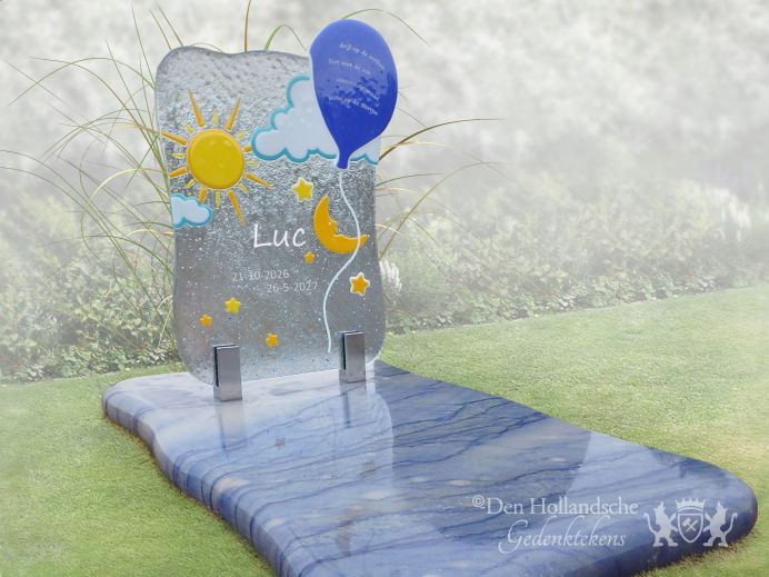 Blauw kindergrafje met ballonfoto 1