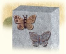 Bronzen vlinders op grafsteen foto 2