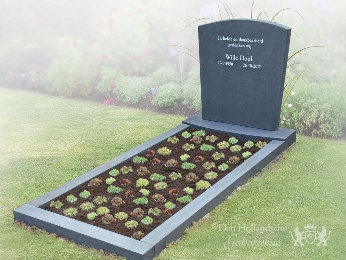 Eenvoudig gedenkteken met ruimte voor bloemen of planten foto 1