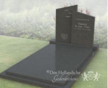 Eenvoudig grafmonument met schuine lettersteen foto 1