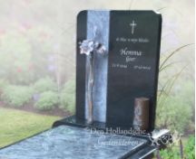 Exclusief grafmonument met bronzen grafaccessoires foto 2