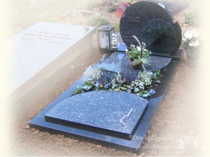 Exclusief grafmonument foto 1