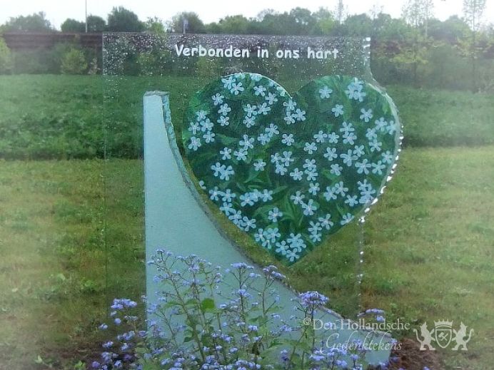 Gedenkteken glas "Vergeet me niet" foto 1