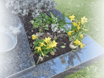 grafbeplanting-urnengraf-uitsparing-in-dekplaat.png