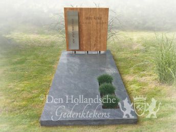 Grafmonument houten letterplaat