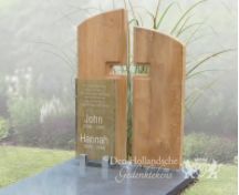 Grafmonument met houten kruis foto 2