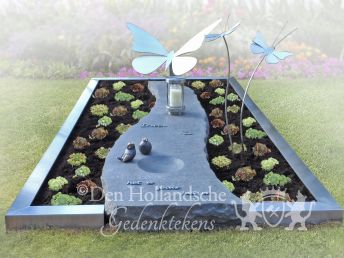 Grafmonument met RVS vlinders