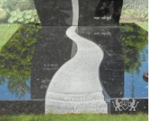 Grafmonument zwart graniet met Swarovski stenen foto 3