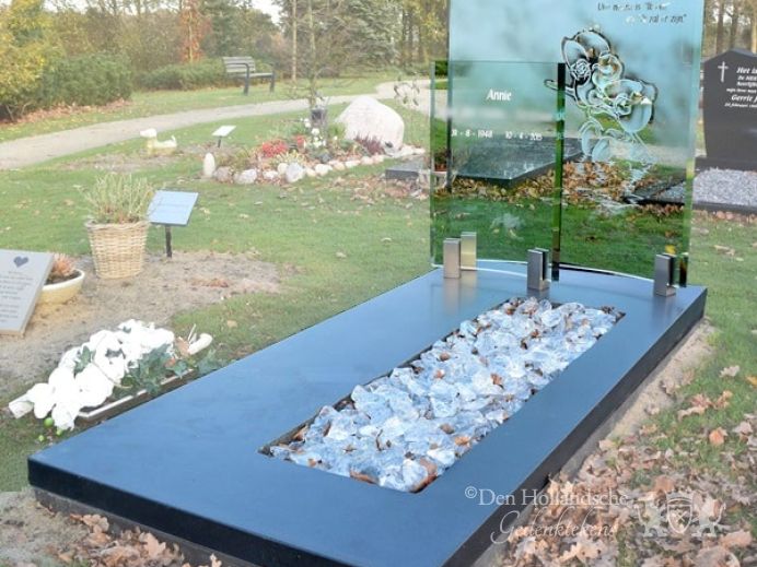 Grafsteen glas met orchidee foto 1