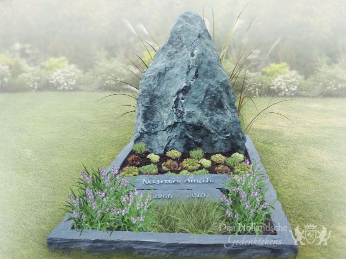 Groenblauwe rots grafsteen foto 1