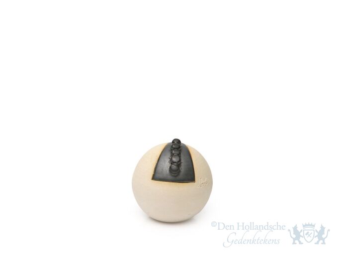 Keramische beige bolvormige urn met zwart element | 0.1L foto 1