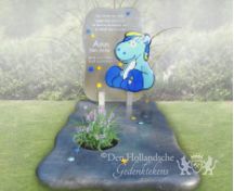 Kindermonument met afbeelding van glas foto 1