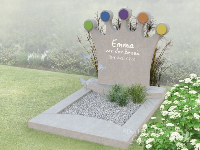 Kindermonument met kroon foto 1