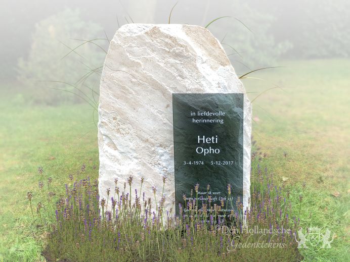 Kort grafmonument ruw natuursteen foto 1