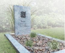 Lichte grafsteen met bronzen roosjes foto 1