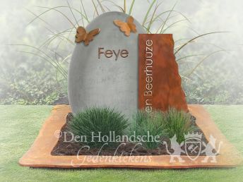 memory-stone-staande-steen-cortenstaal-vlinders-belettering-tekstplaat.jpg