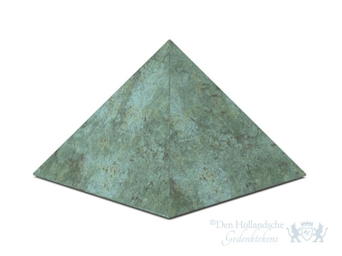 Groen gepatineerde urn &#039;Pyramide&#039; foto 1