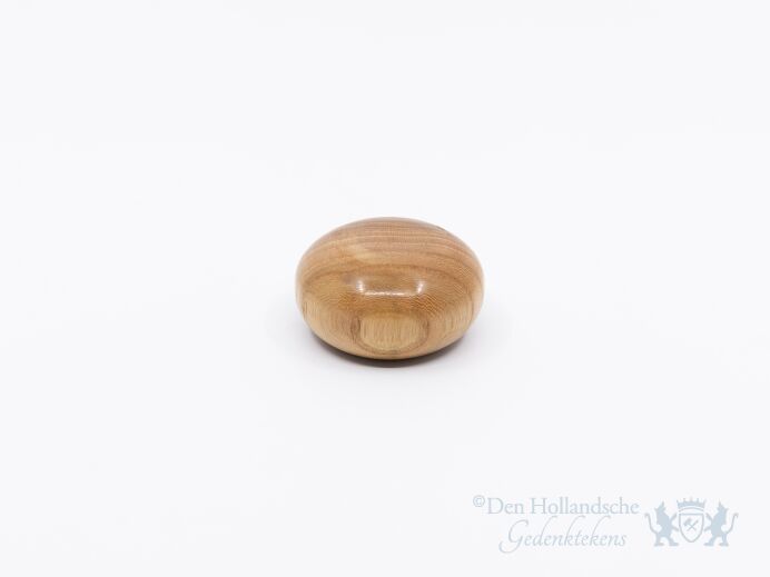 Houten knuffelurn - iep olie glanzend foto 1
