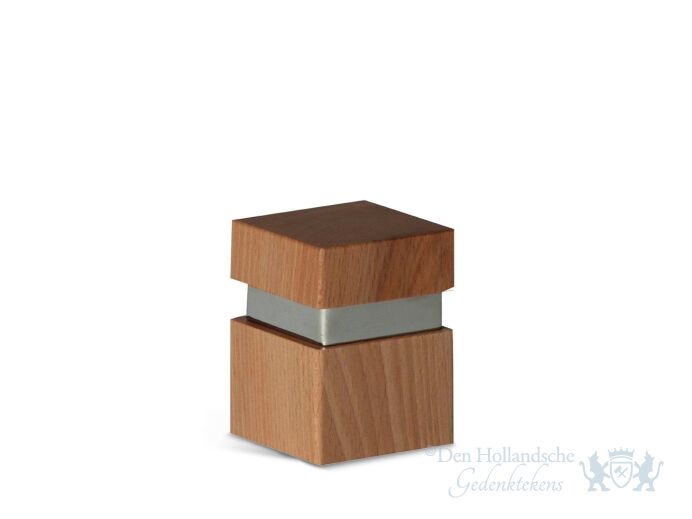 Klein houten rechthoekige urn |  0.15L foto 1