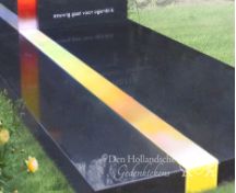 Moderne grafsteen met glasfusing kruis foto 3