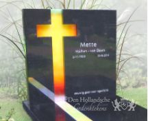 Moderne grafsteen met glasfusing kruis foto 2