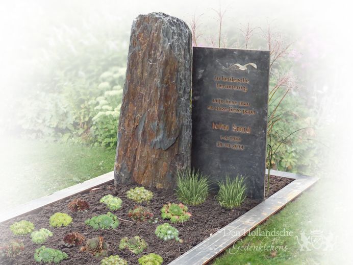 natuurlijk-grafmonument-cortenstaal-letterplaat.jpg foto 1