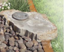 Natuurlijk grafmonument met bronzen accessoires foto 2