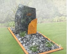 Natuurlijk kindermonument met konijntje foto 1