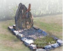 Natuurlijke grafsteen met vogel cortenstaal foto 1