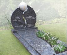 Onderhoudsvrij familiegrafmonument met labarum foto 1