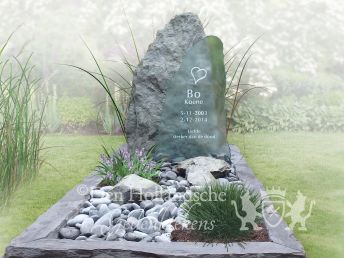 Ruwe grafsteen met ruwe glasplaat