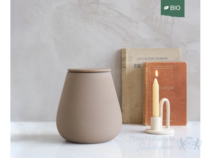 Athos &ndash; handgemaakte eco urn in zandkleurig engobe foto 1