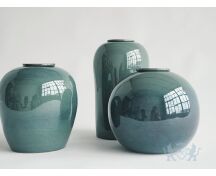 DIONA – handgemaakte urn in groen & blauw keramiek foto 1