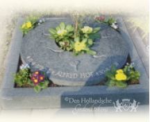 Urnenmonument - schijf foto 1