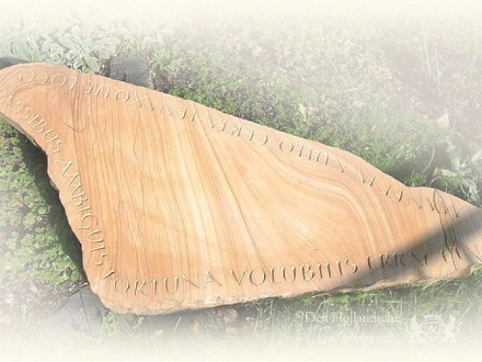 Urnenmonument in hout foto 1
